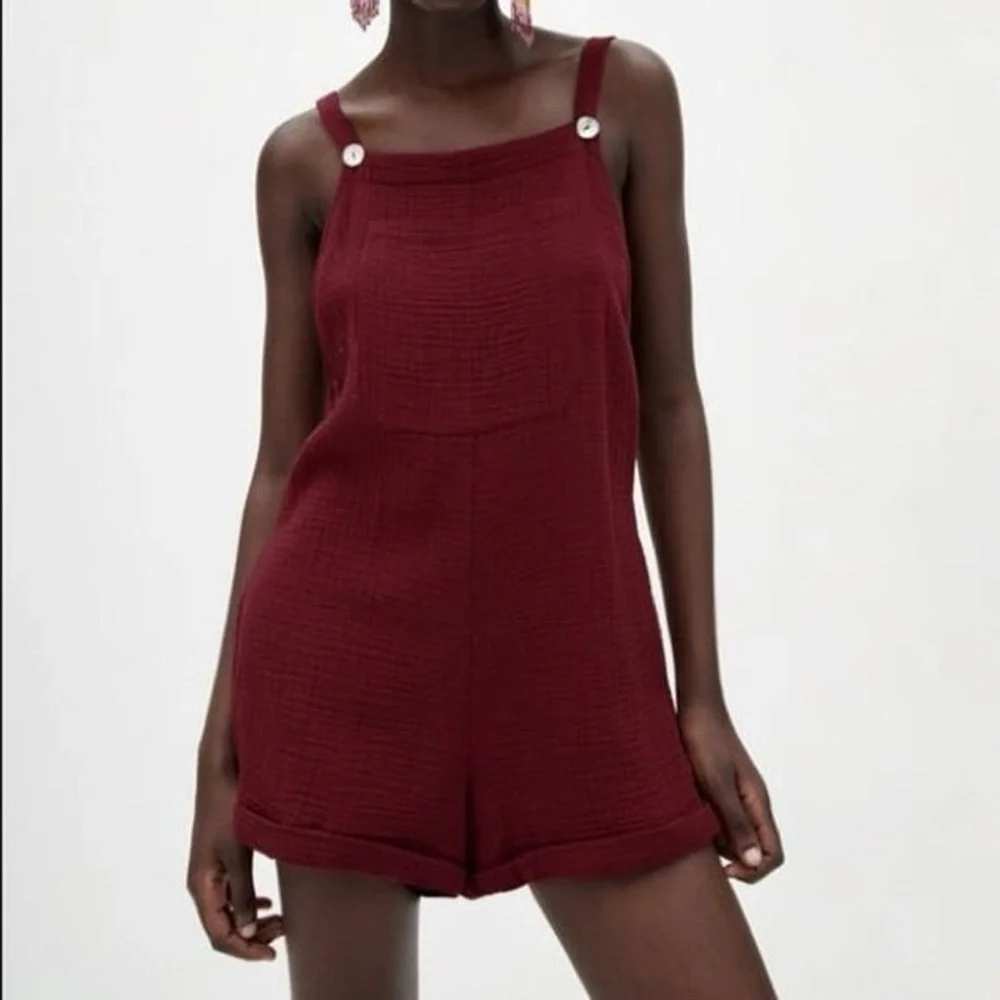 Zara slubbed cotton maroon mother pearl overall romper! - Picture 8 of 9